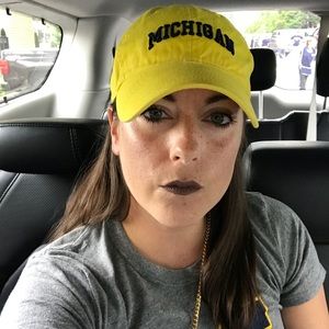 Meet your Posher, Diana